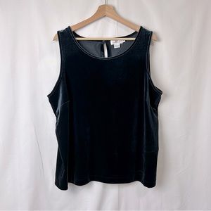Vineyard Vines Sleeveless Velvet Top in Jet Black XL